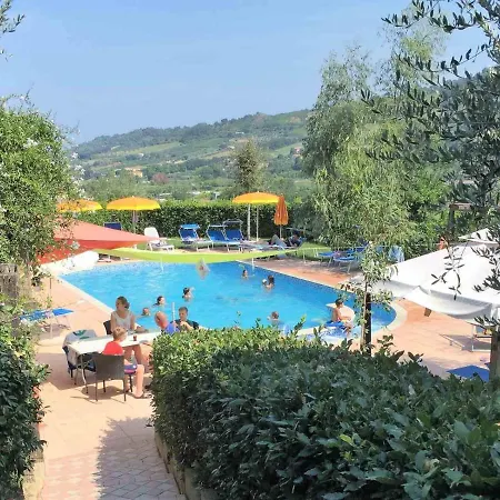 Il Girasole Country Village Chata