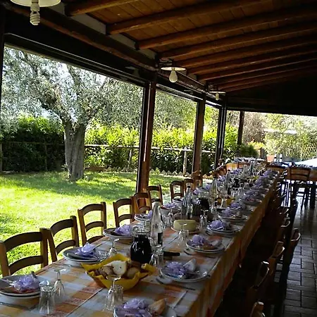 Il Girasole Country Village Hytte *
