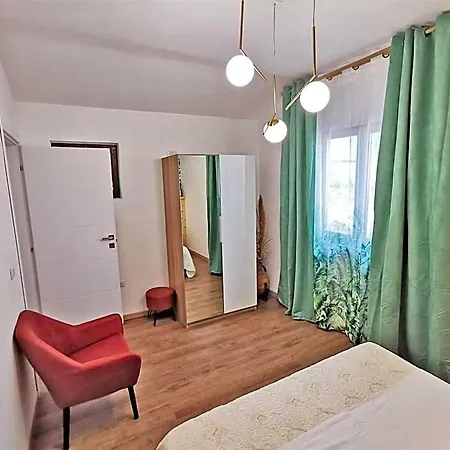 Il Girasole Country Village Hytte *