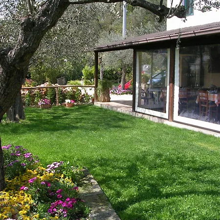 Il Girasole Country Village Lodge Massignano