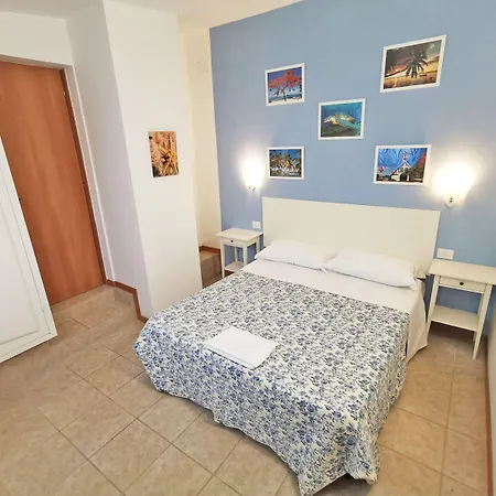 Il Girasole Country Village Lodge Massignano
